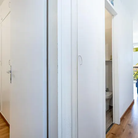 32 Bright Copacabana Ocean View Free Wifi Апартаменты Адехе